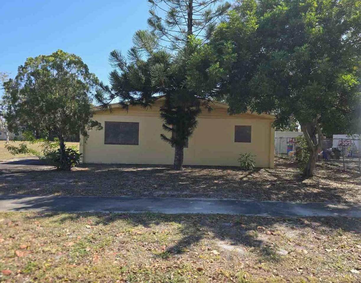 333 8th Avenue - Photo 1