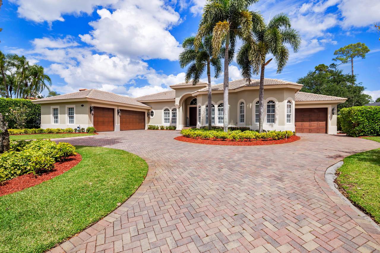 594 Country Club Drive - Photo 1