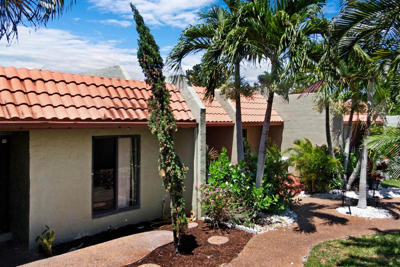 153 7th Street - Photo 1