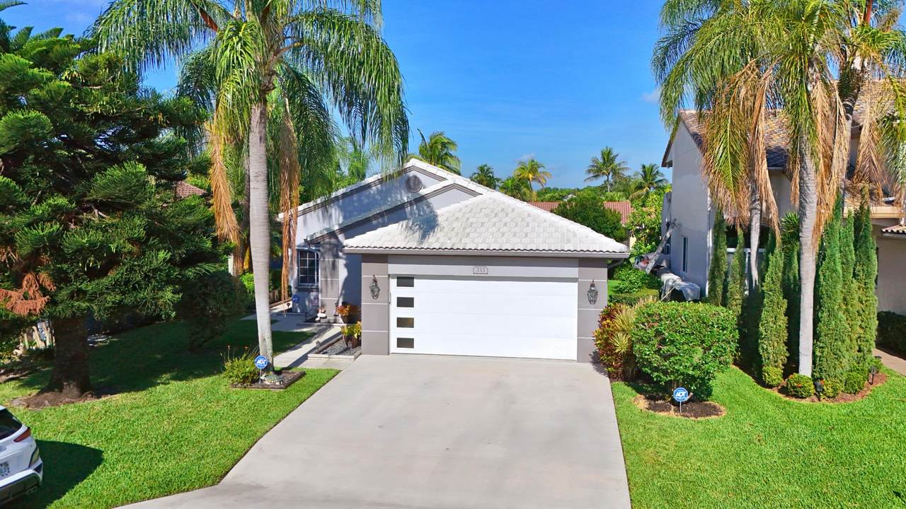 333 45th Terrace - Photo 1
