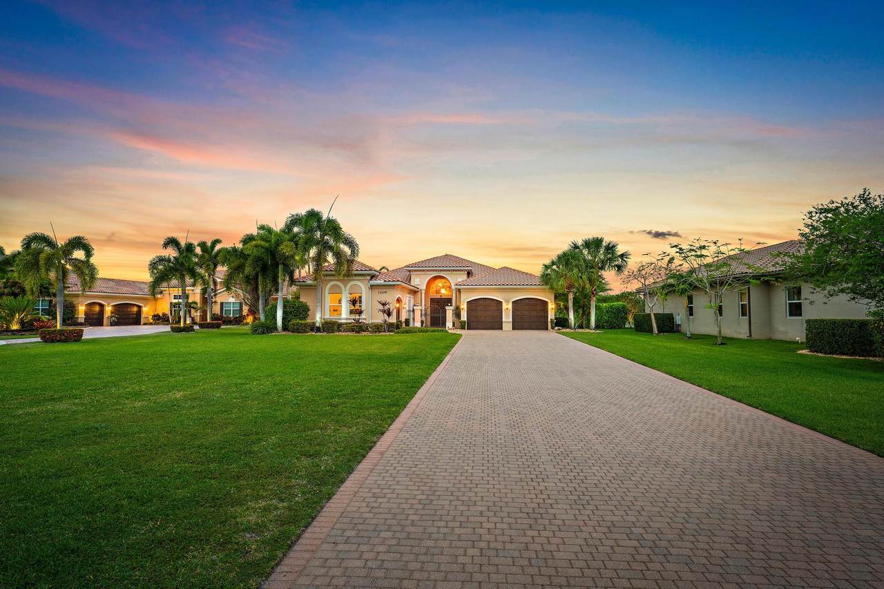 11109 Rockledge View Drive - Photo 1