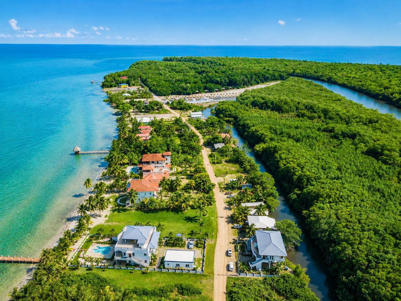 https://bt-photos.global.ssl.fastly.net/beaches/1280_boomver_1_B26027796-2.jpg