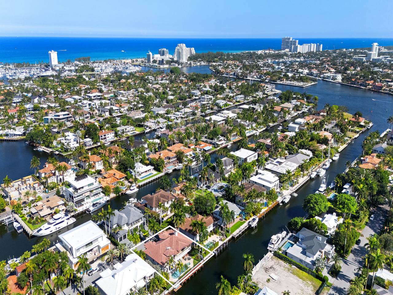 https://bt-photos.global.ssl.fastly.net/beaches/1280_boomver_1_B26027844-2.jpg