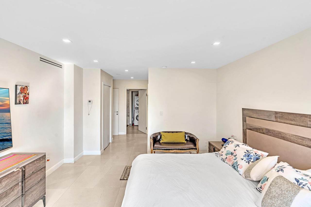 19390 Collins Avenue - Photo 1