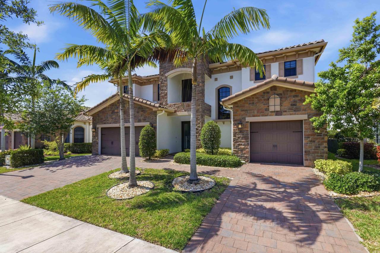 10271 Peninsula Place - Photo 1