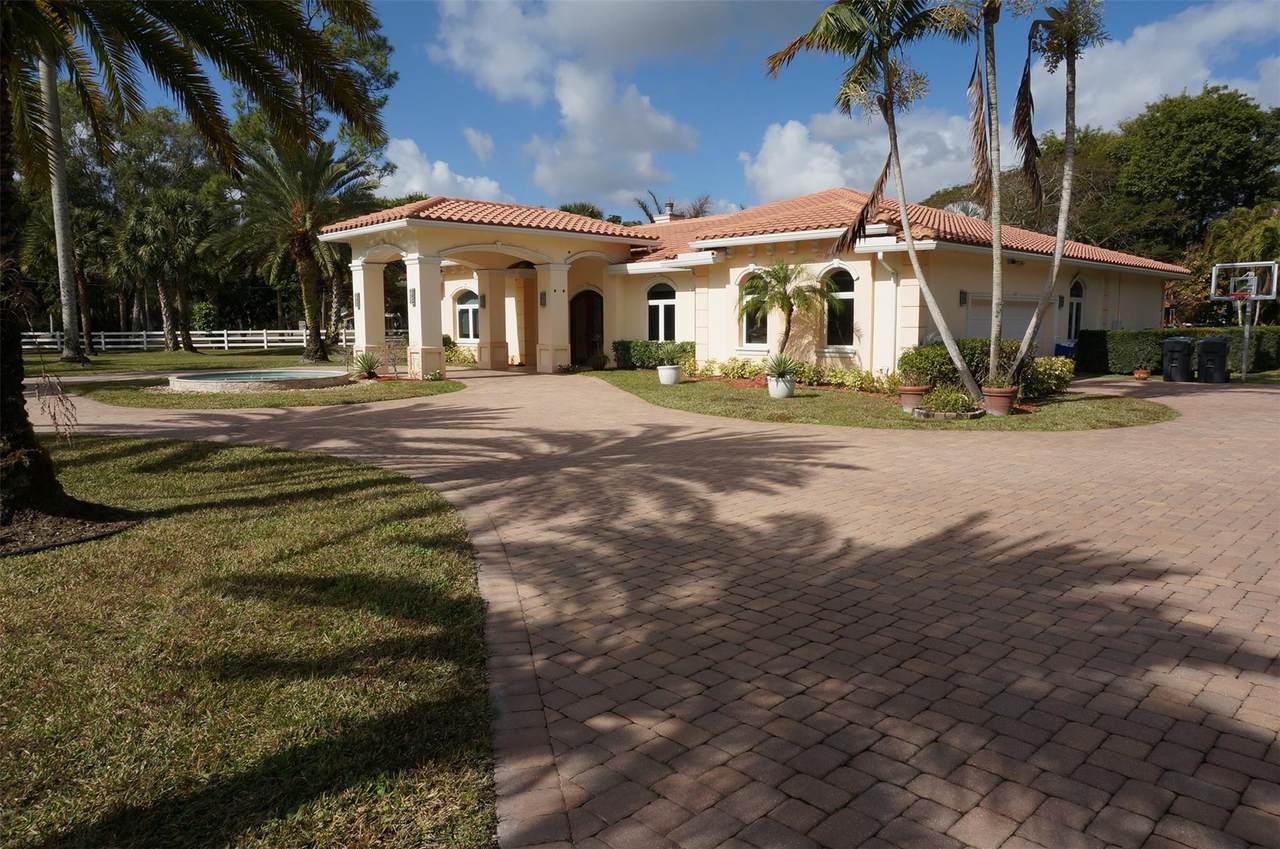 650 Rambling Drive - Photo 1