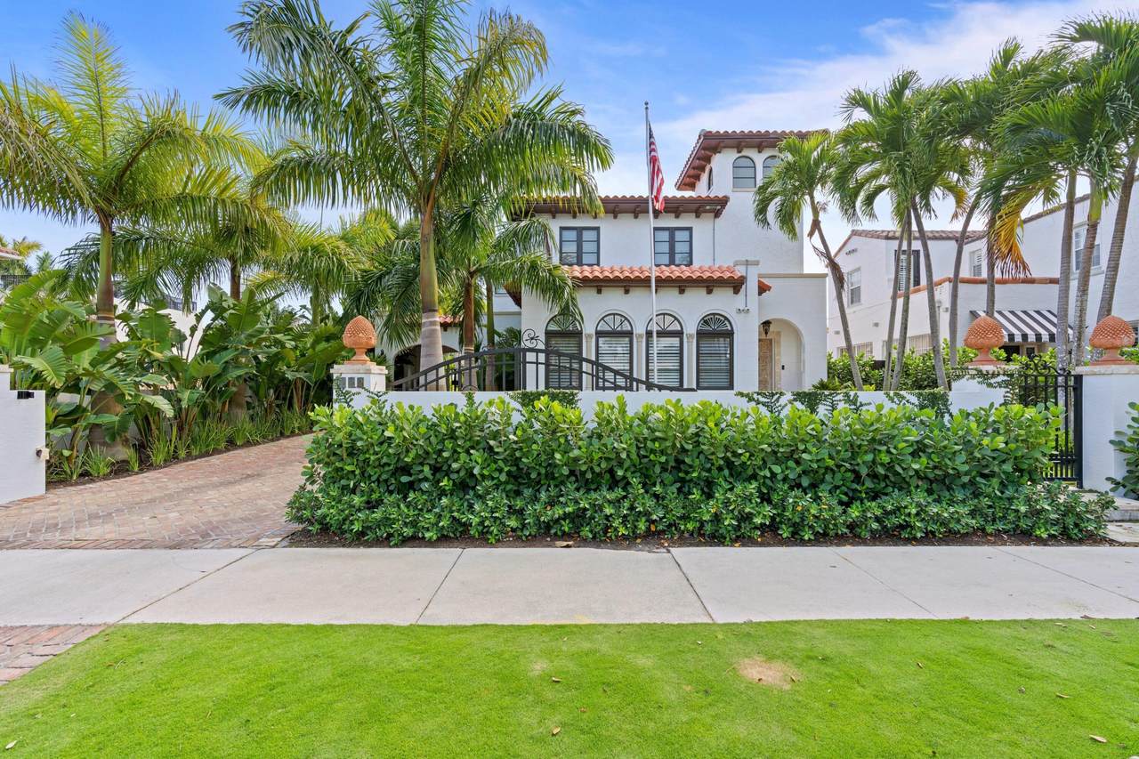 https://bt-photos.global.ssl.fastly.net/beaches/1280_boomver_1_B26028377-2.jpg