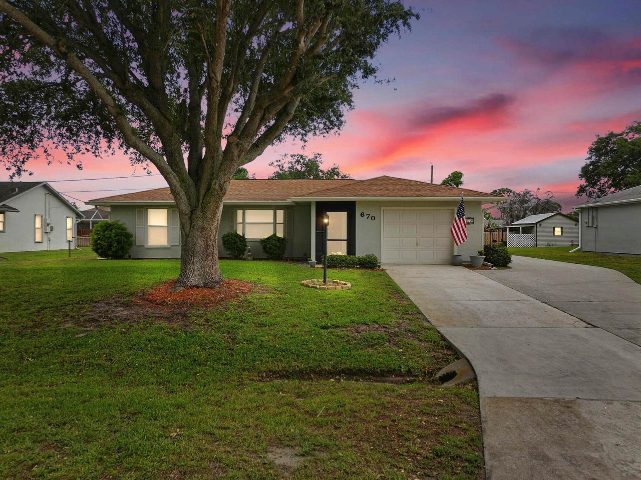 670 Nobles Street - Photo 1
