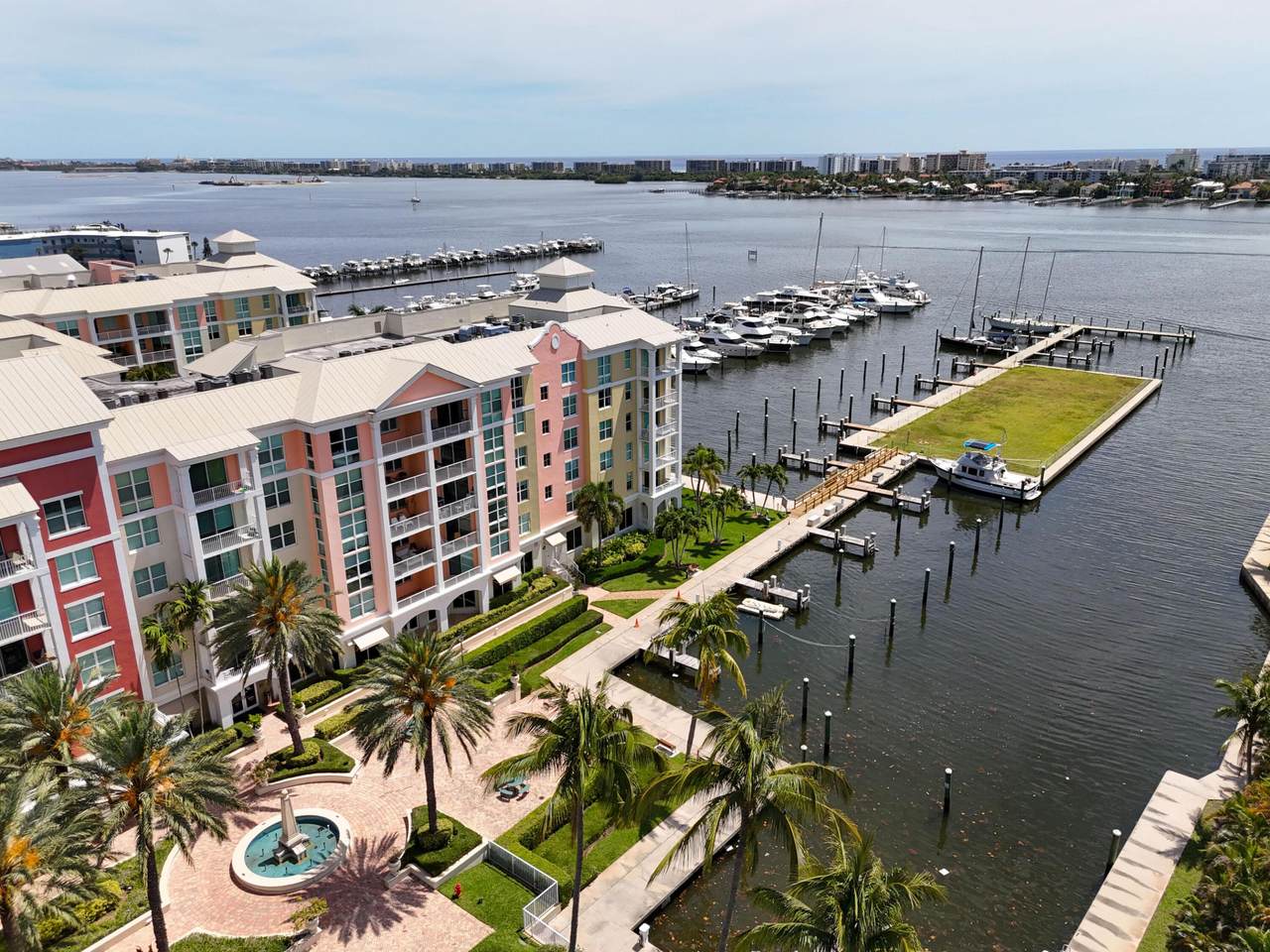 806 Windward Way - Photo 1