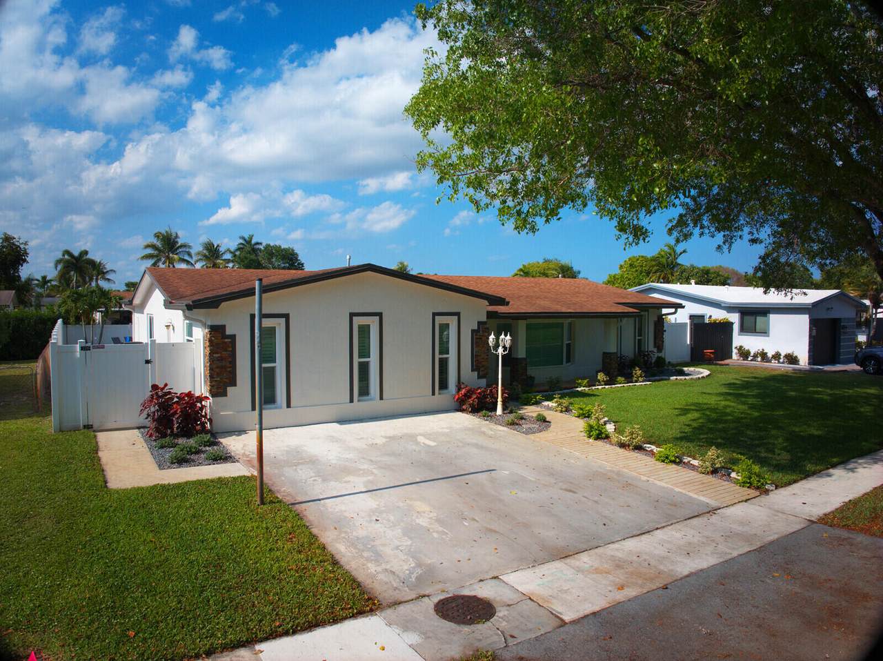 8651 18th Street - Photo 1