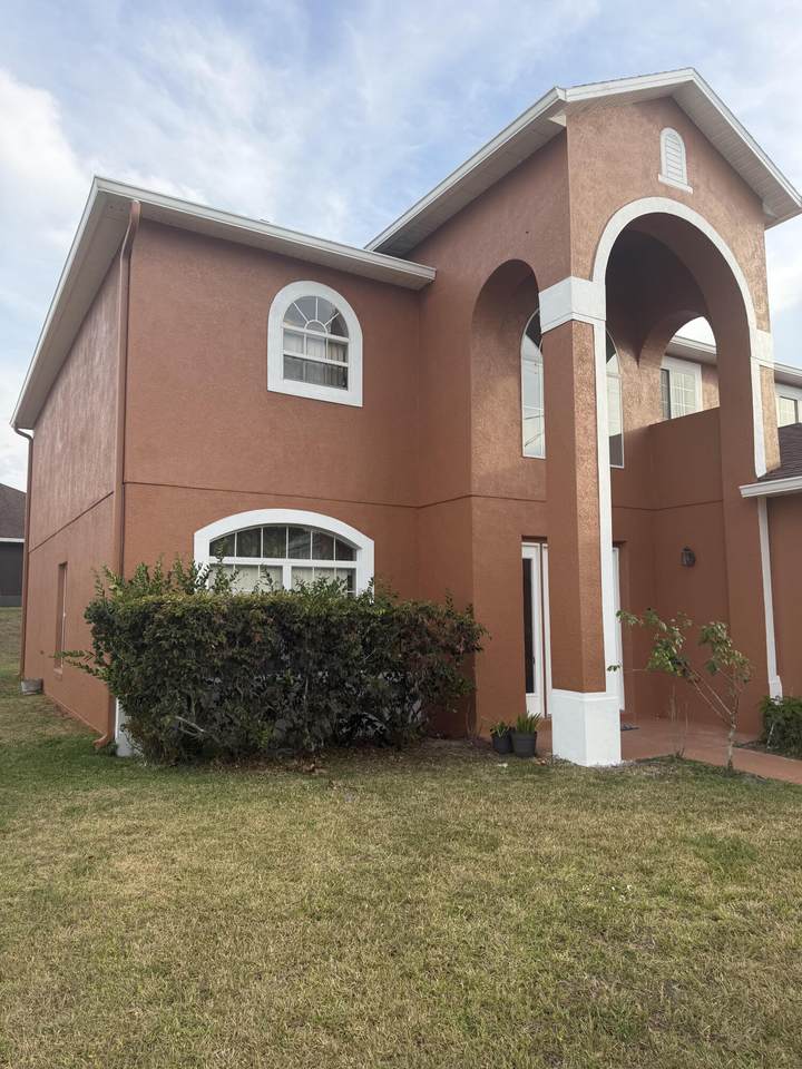 133 Inconnu Court - Photo 1