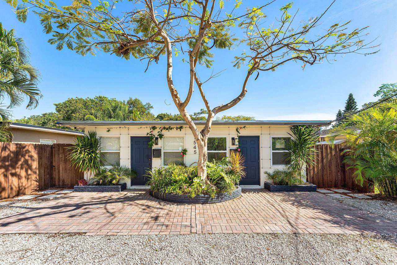 1545 32nd Street - Photo 1