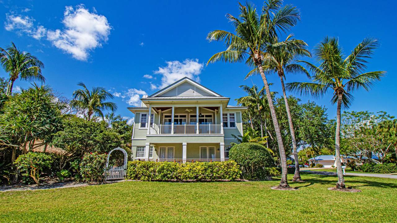 5592 Reef Way - Photo 1