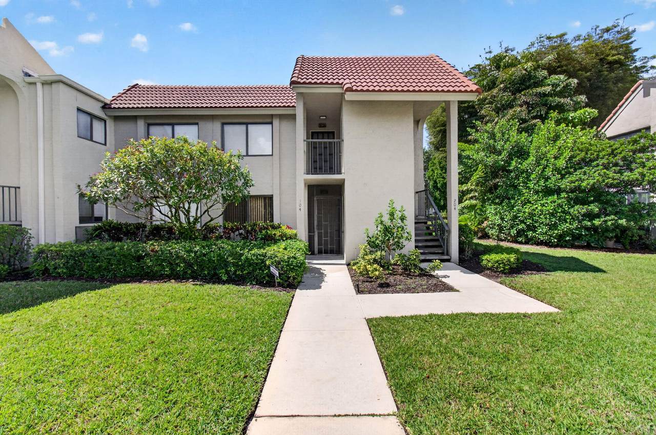 5561 Fairway Park Drive - Photo 1