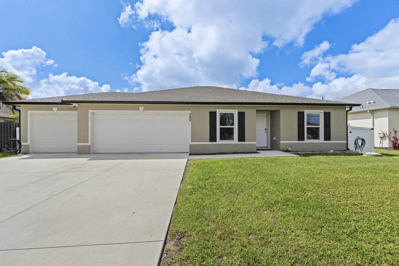 380 Donna Terrace - Photo 1