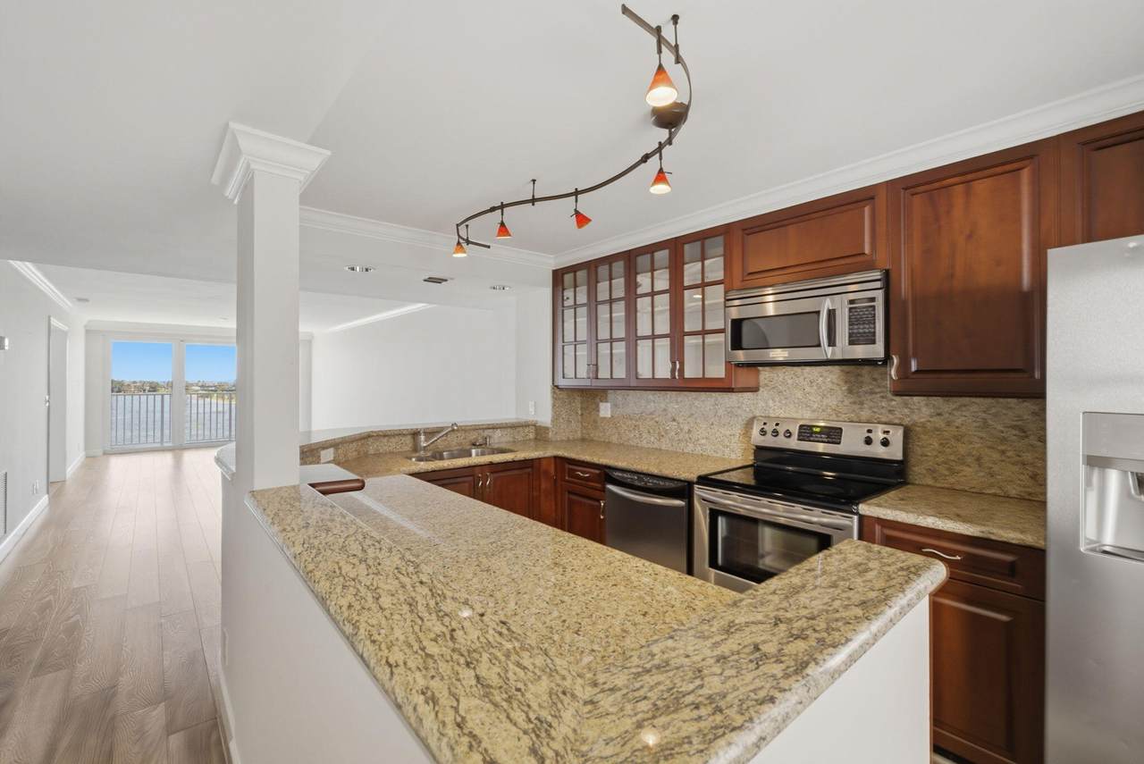3901 Flagler Drive - Photo 1