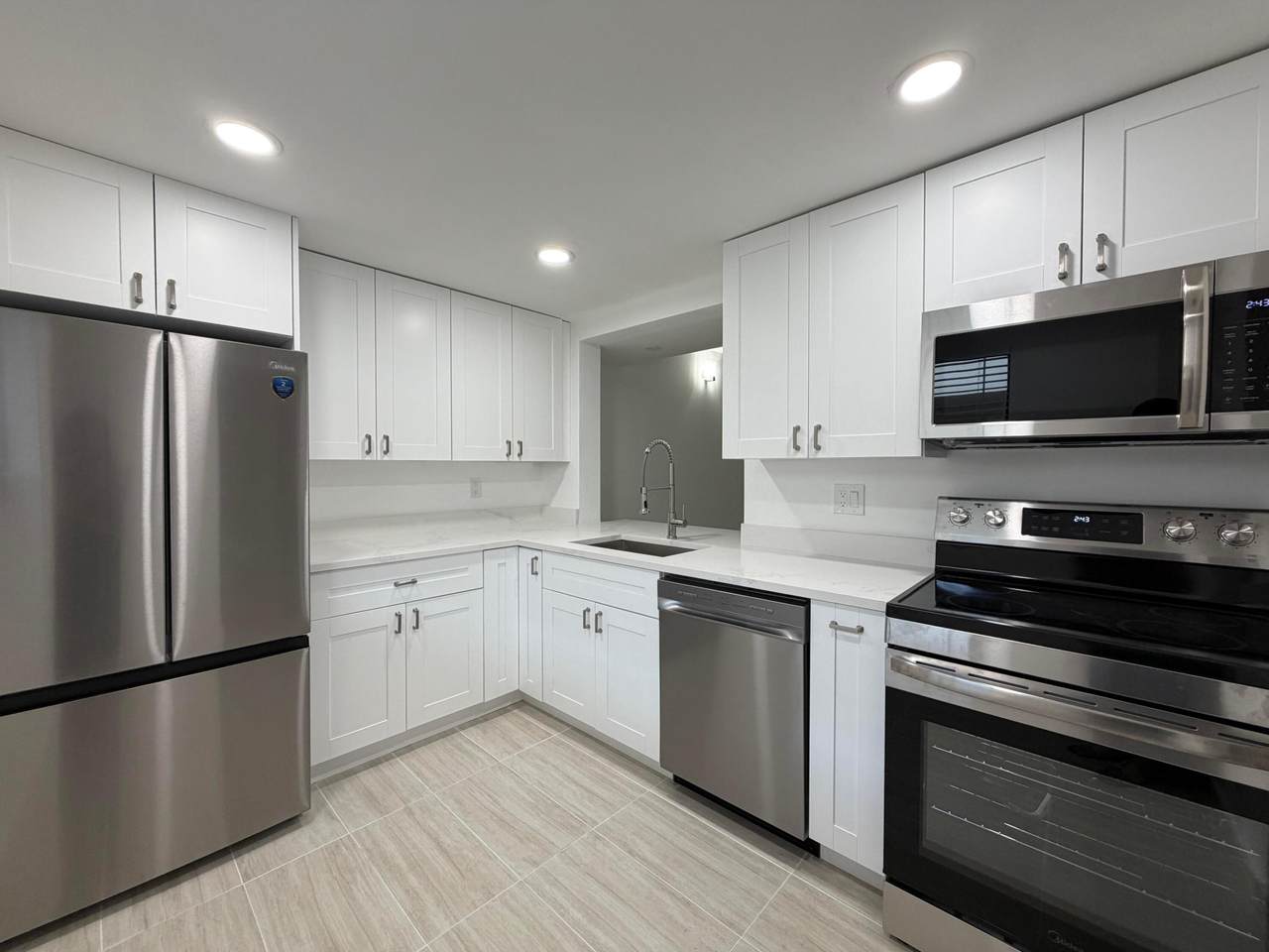 5220 Las Verdes Circle - Photo 1