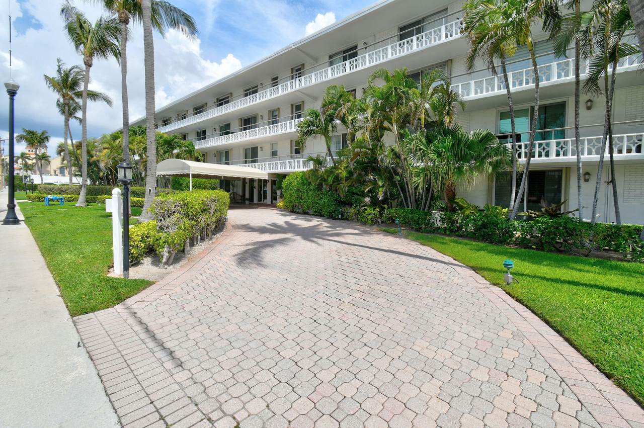 139 Sunrise Avenue - Photo 1