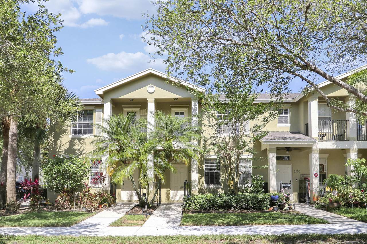 2122 Grand Drive - Photo 1