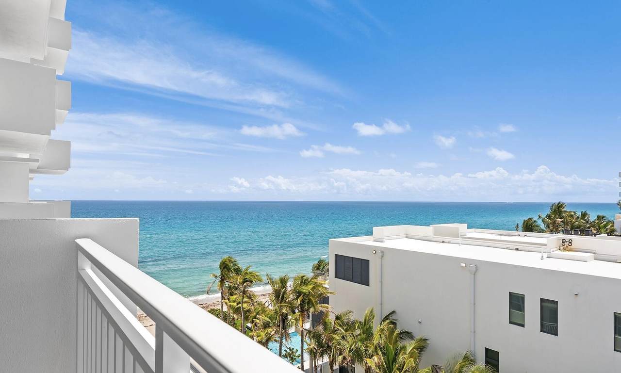 4511 Ocean Boulevard - Photo 1