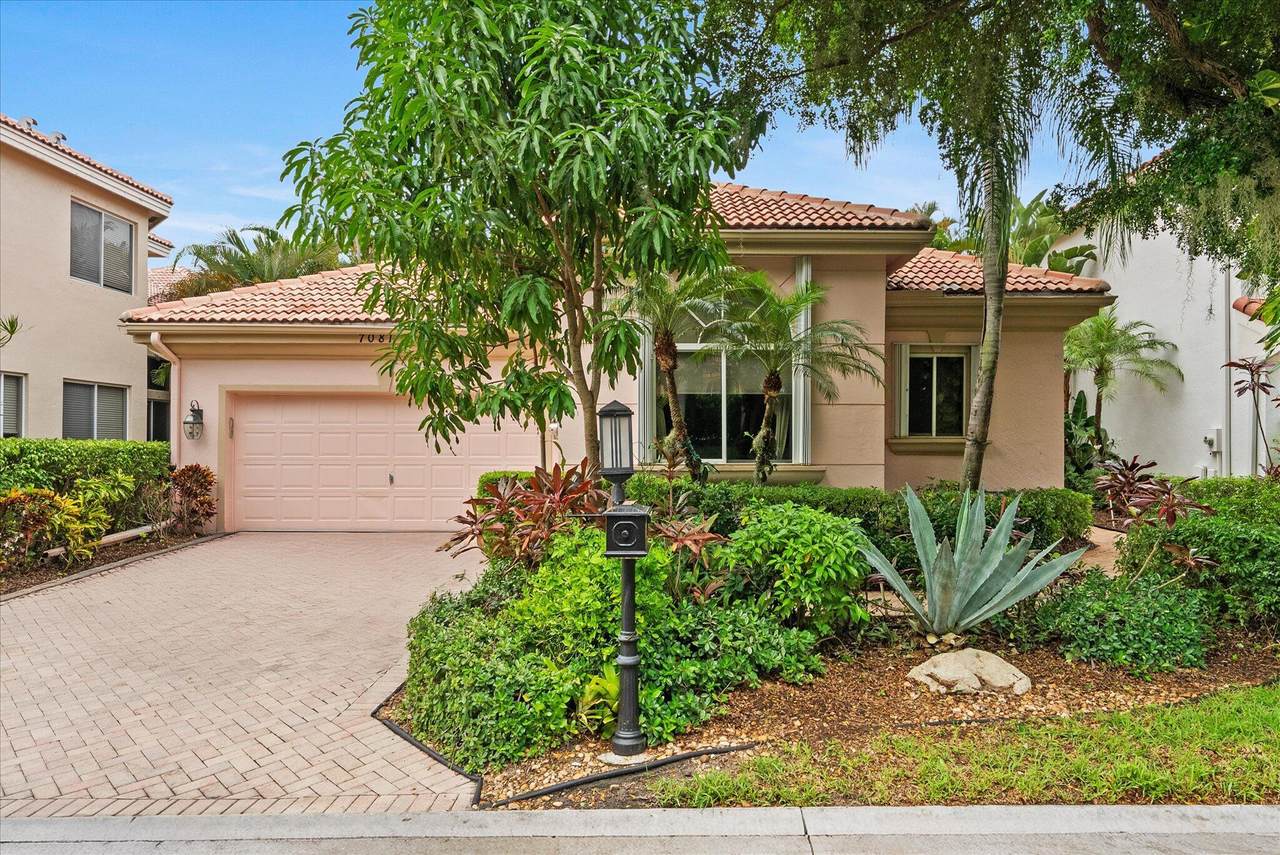 7081 Mallorca Crescent - Photo 1