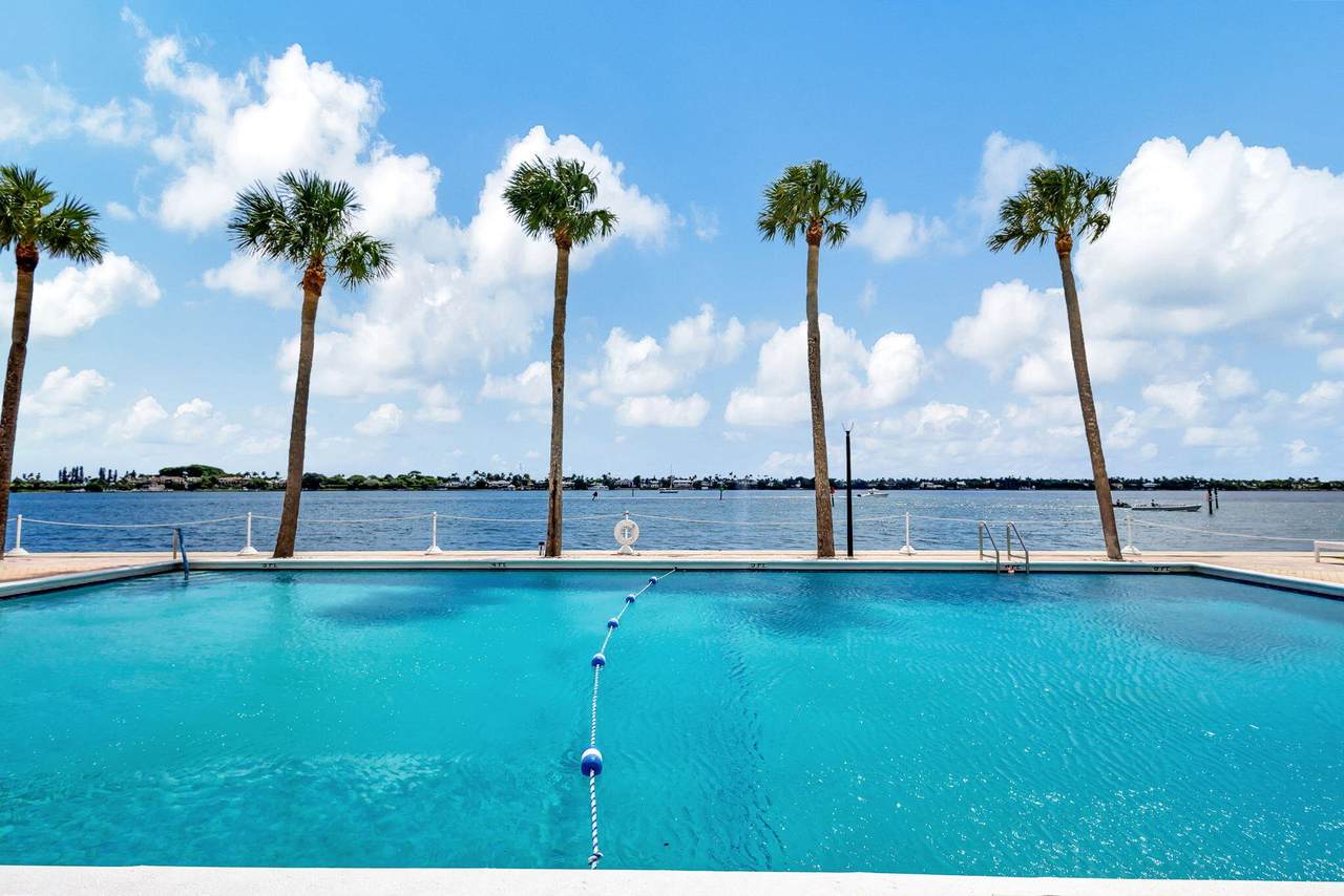 https://bt-photos.global.ssl.fastly.net/beaches/1280_boomver_1_B26029771-2.jpg