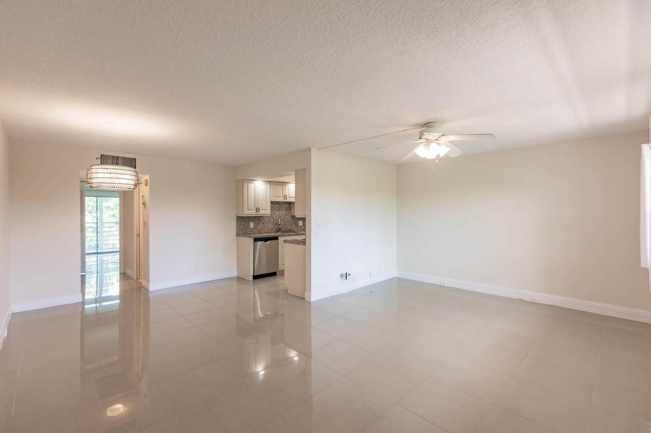 4302 Martinique Circle - Photo 1