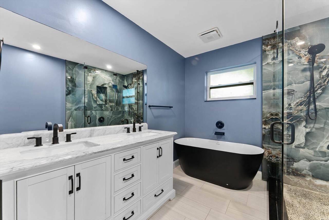 901 49th Street - Photo 1