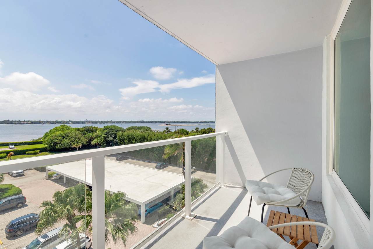 3450 Ocean Boulevard - Photo 1