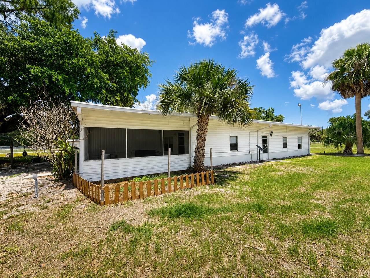 482 Palmetto Avenue - Photo 1