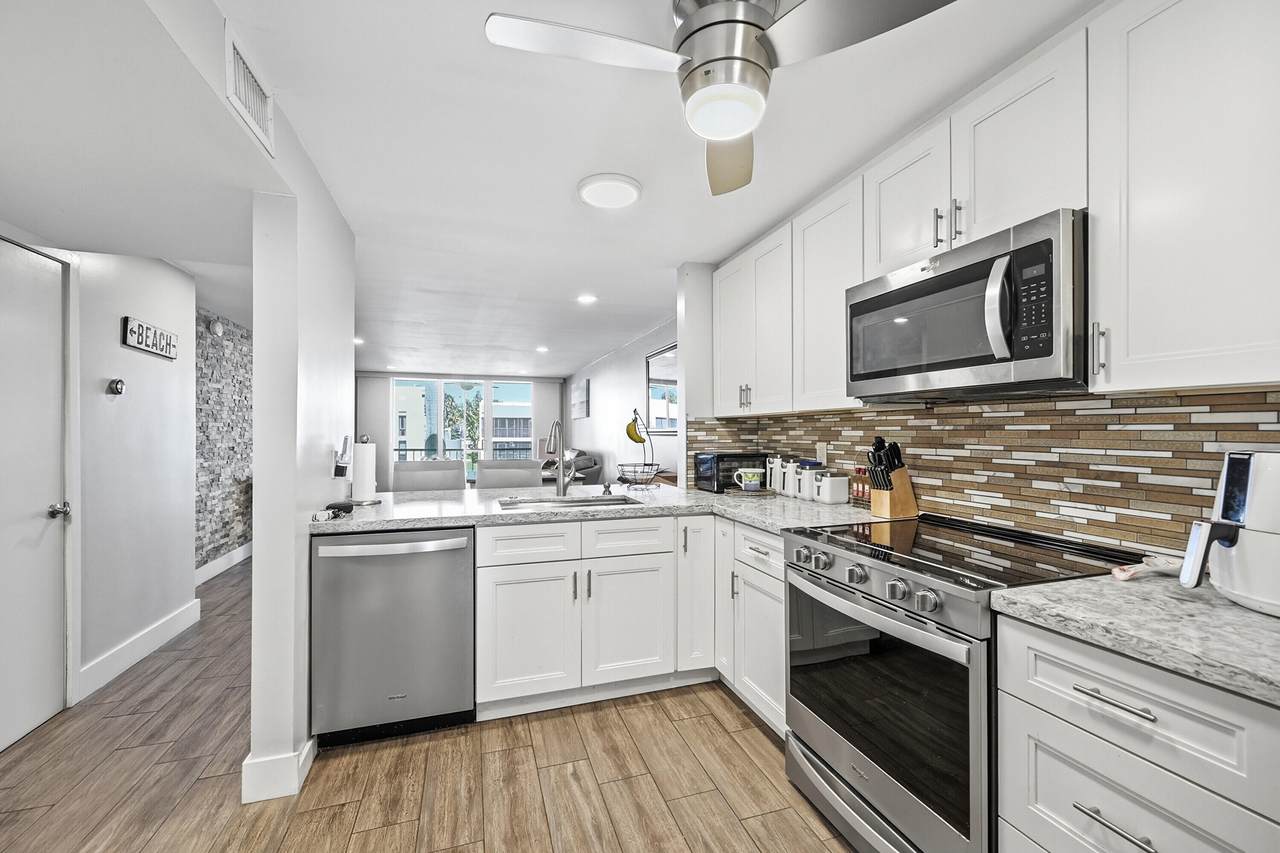 777 Federal Highway - Photo 1
