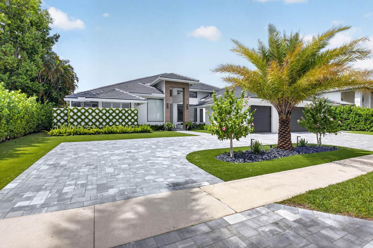 3954 52nd Street - Photo 1