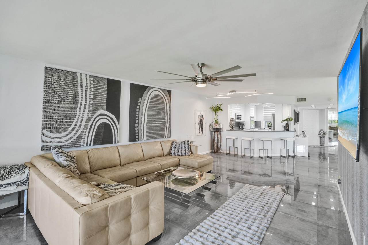 2603 103rd Avenue - Photo 1