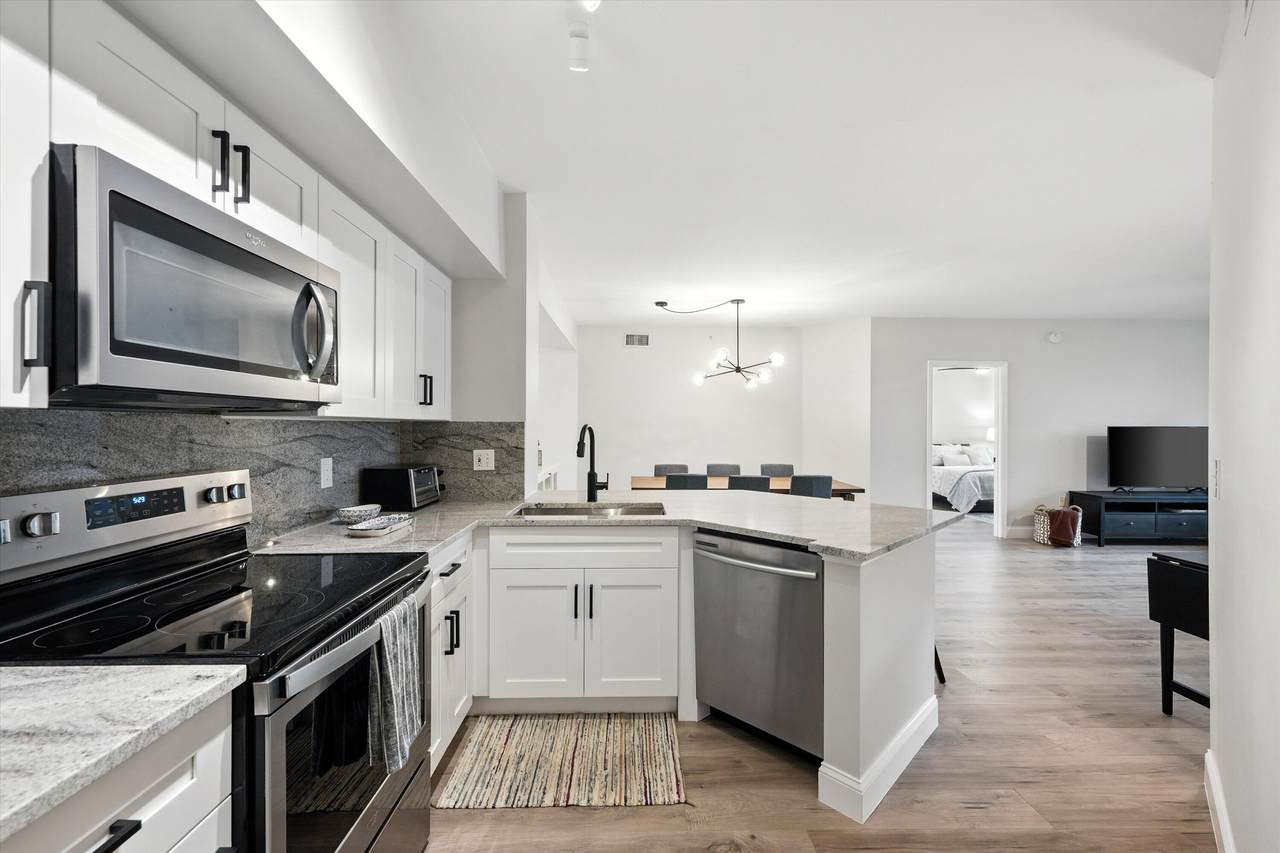 11720 St Andrews Place - Photo 1