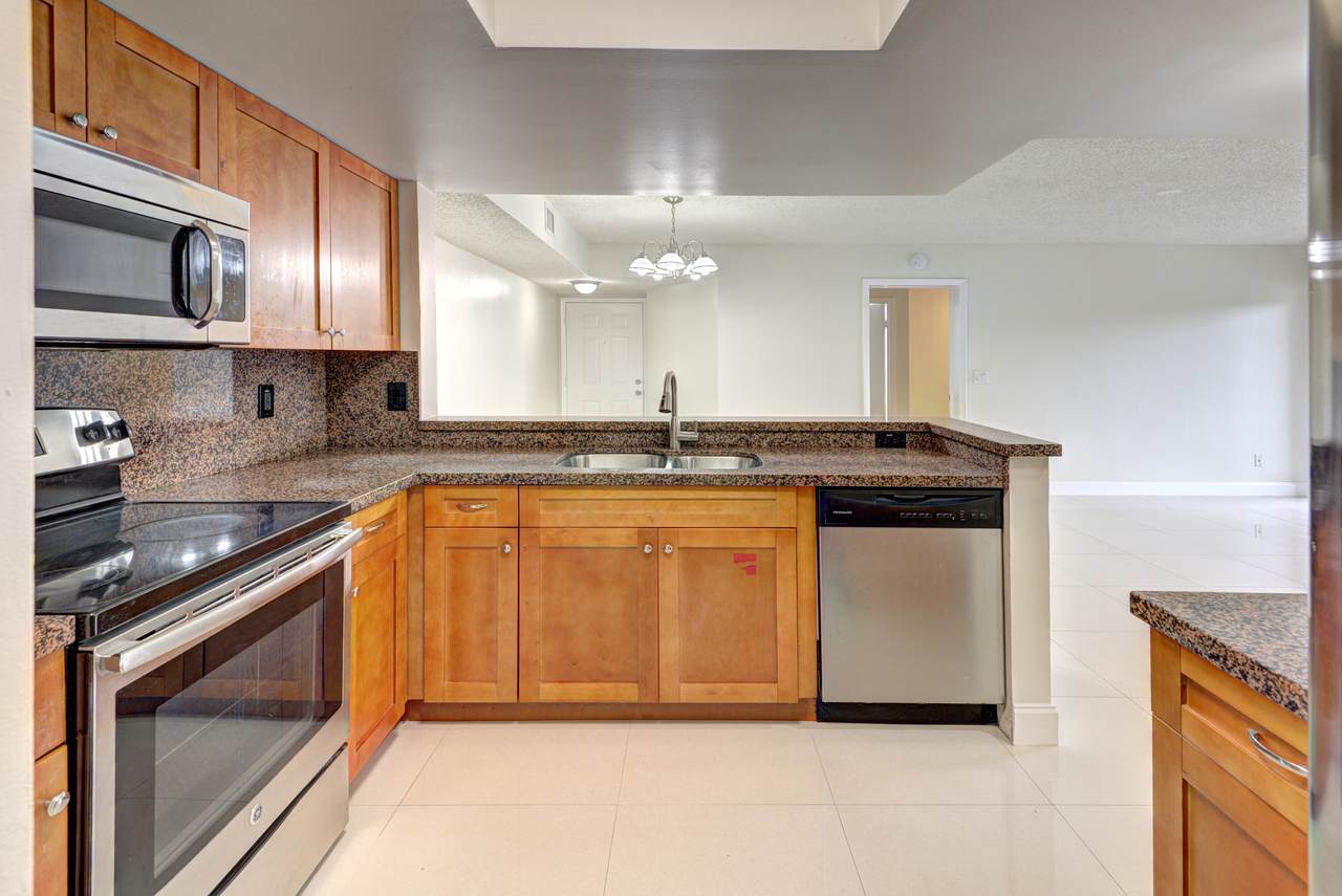 9244 Atlantic Boulevard - Photo 1