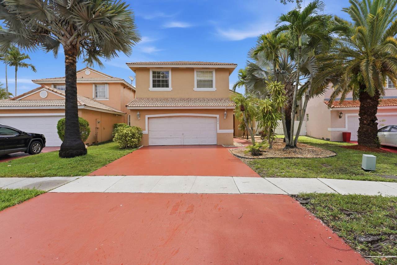 5041 152nd Avenue - Photo 1