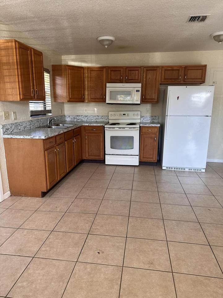 50 8th Avenue - Photo 1