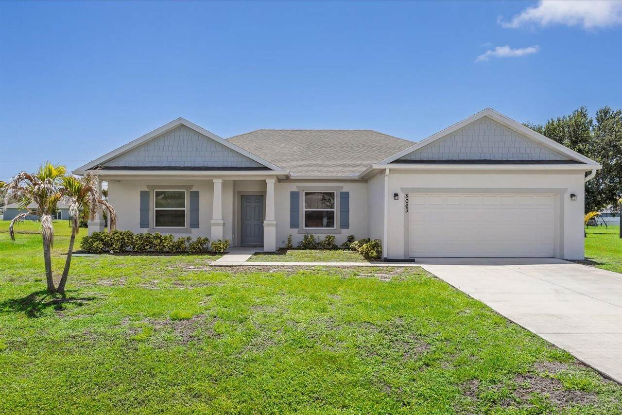 2063 South Buttonwood Drive - Photo 1