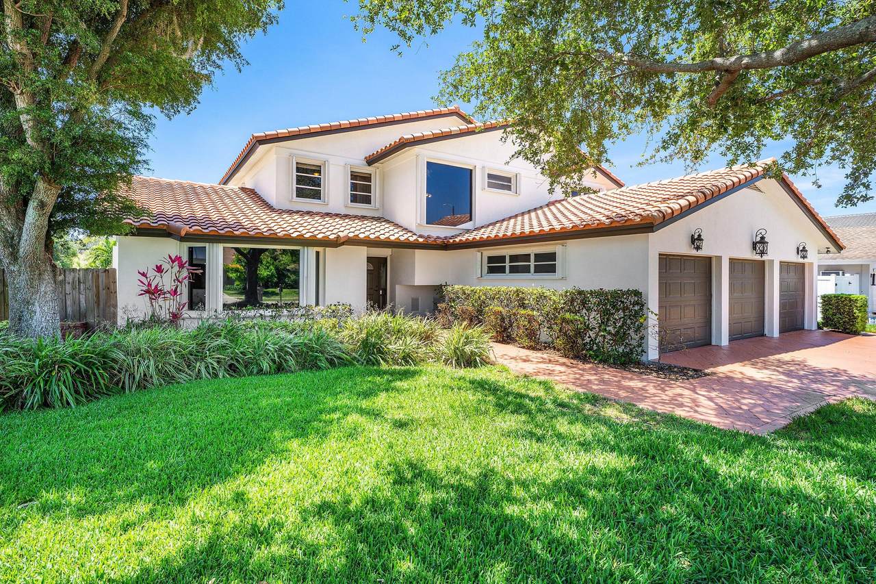 1560 17th Street - Photo 1