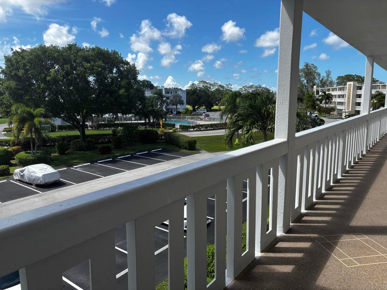 https://bt-photos.global.ssl.fastly.net/beaches/1280_boomver_1_B26031147-2.jpg