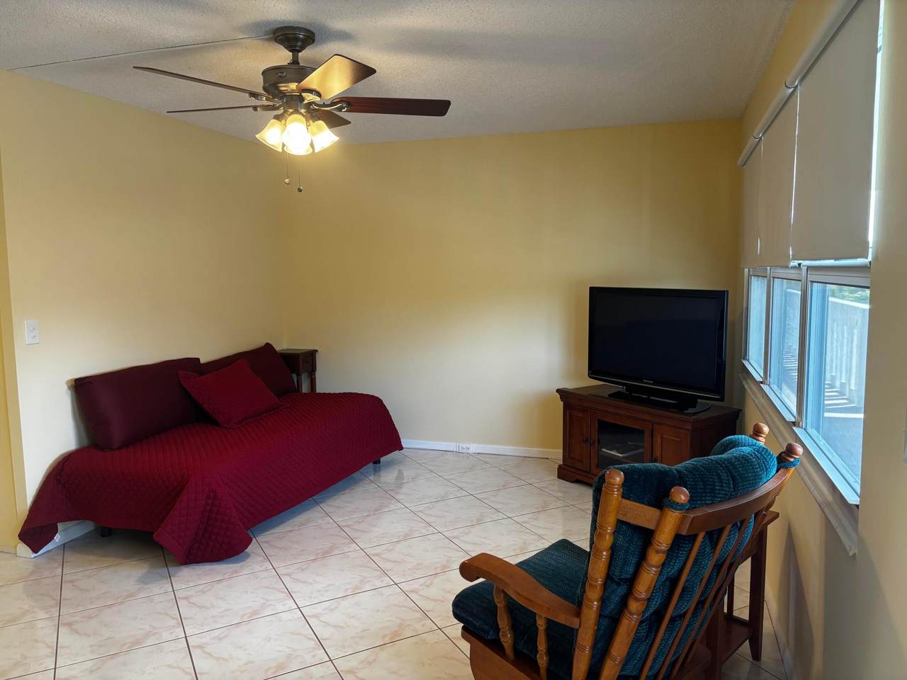 https://bt-photos.global.ssl.fastly.net/beaches/1280_boomver_1_B26031147-2.jpg
