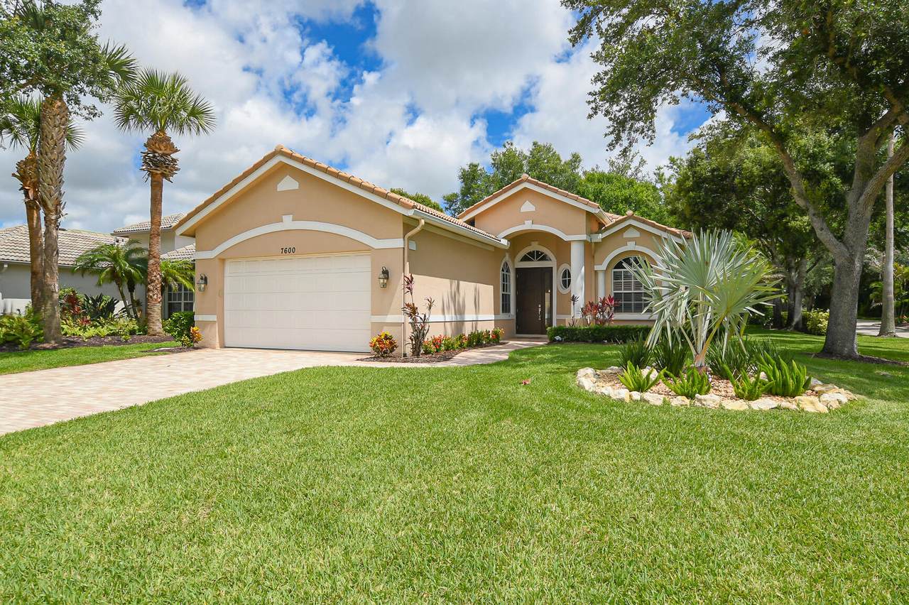 7600 Greenbrier Circle - Photo 1