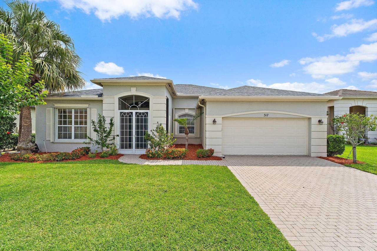 317 Lake Forest Way - Photo 1