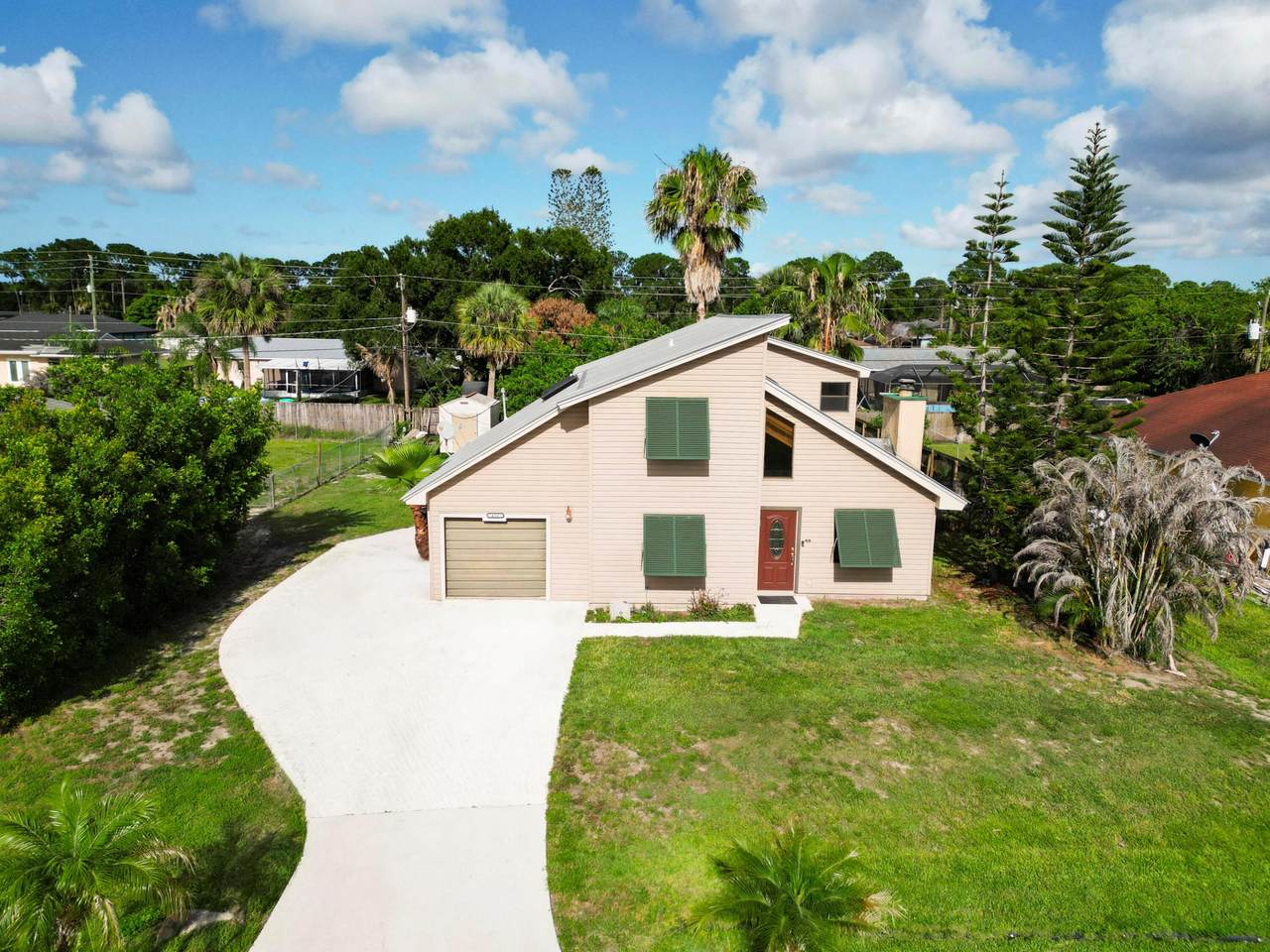 621 Sharpe Street - Photo 1
