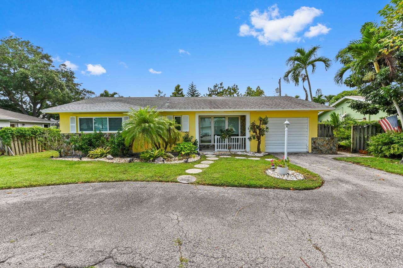 3002 Cardinal Drive - Photo 1