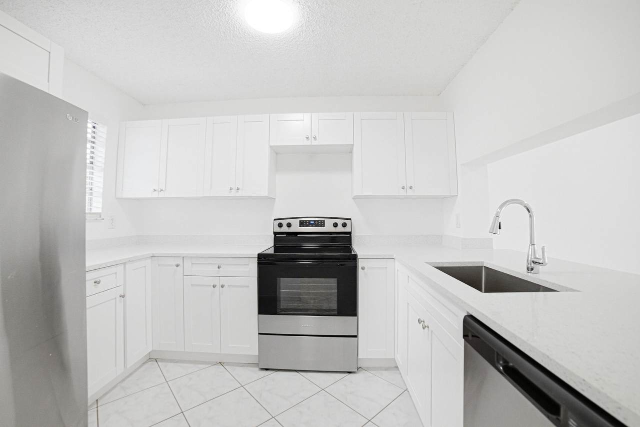 8207 Fairway Road - Photo 1