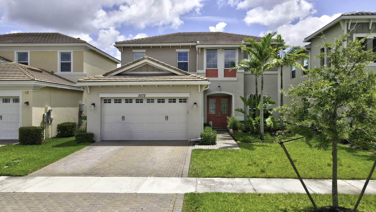 5572 Liberty Lane - Photo 1
