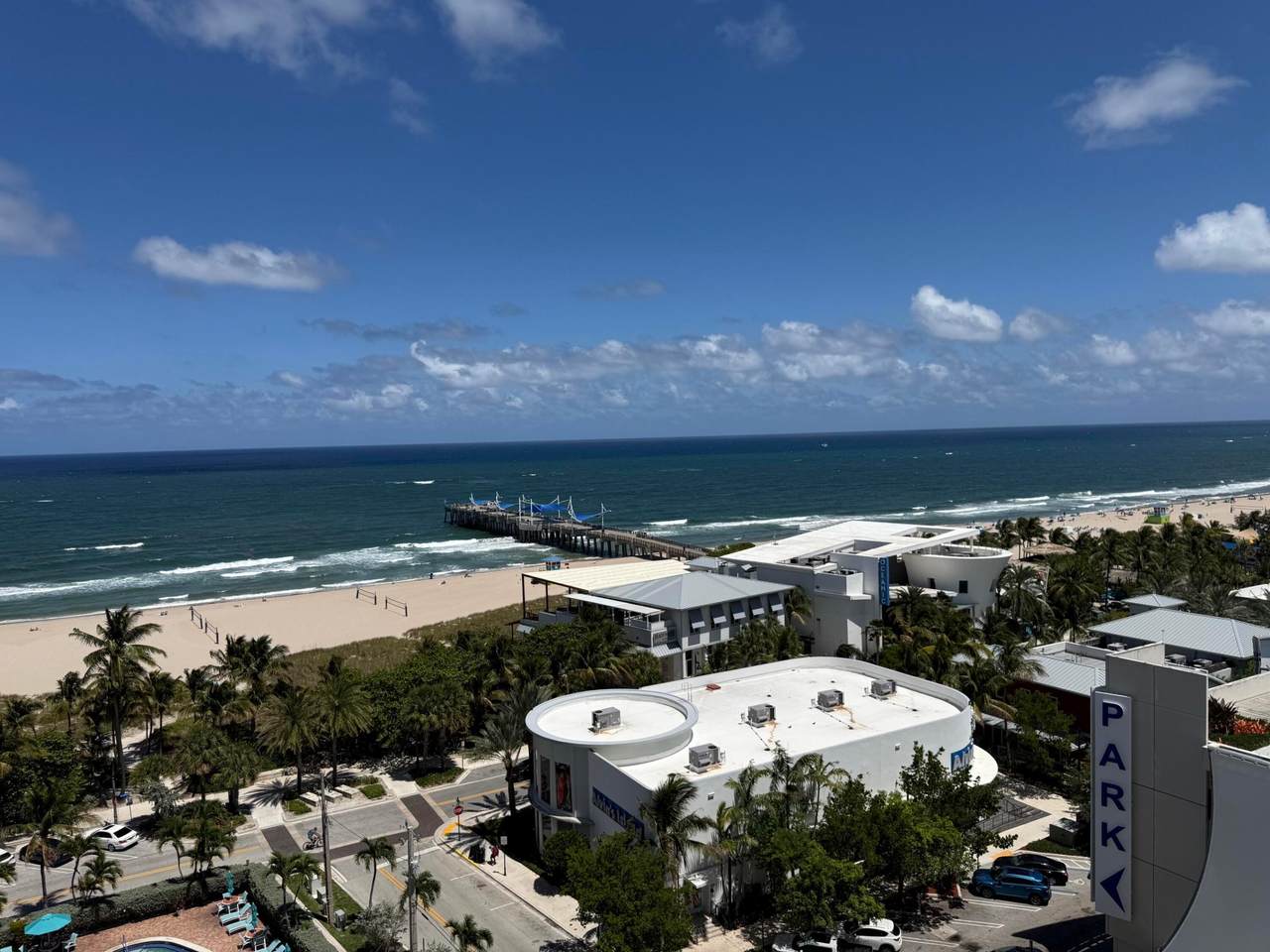 https://bt-photos.global.ssl.fastly.net/beaches/1280_boomver_1_B26032192-2.jpg