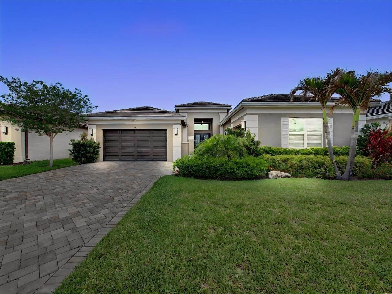 11904 Sailfish Isles Way - Photo 1