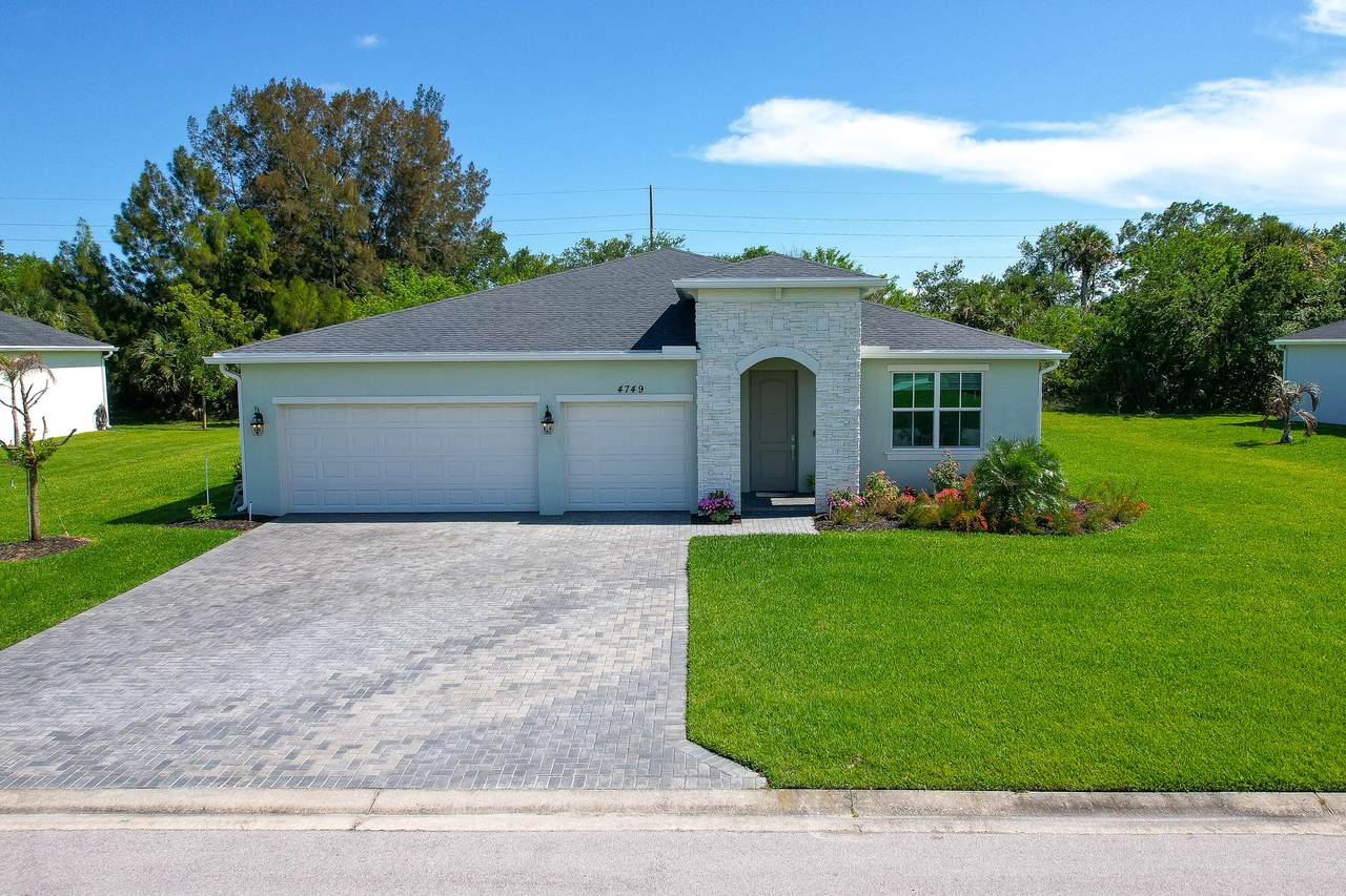 4749 Wellington Way - Photo 1
